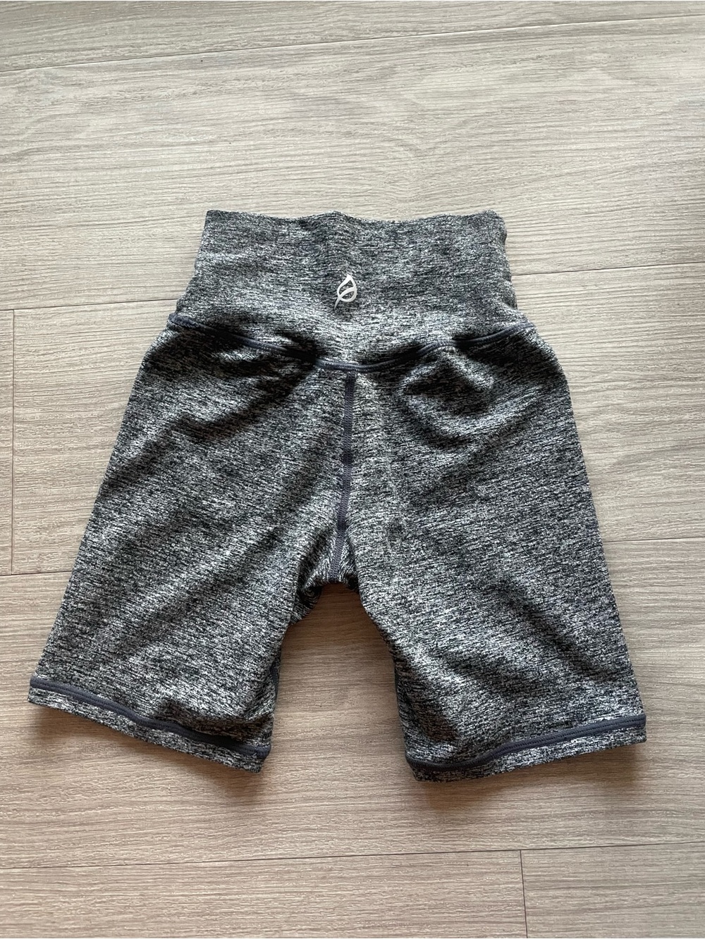 P’tula bare short 6” grey marl XS